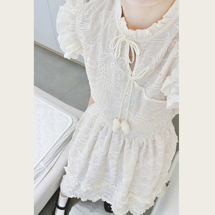 高级感白色小飞袖连衣裙，女夏国风新中式，刺绣镂空甜美蝴蝶结a字裙