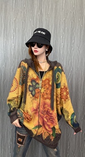 时尚洋气印花连帽拉链毛衣女(毛衣女)2023秋季蝙蝠，袖宽松大码针织外套