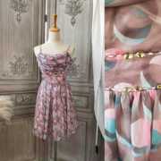 H025日本单粉红色印花雪纺短款吊带连衣裙 手工钉珠春夏度假礼服