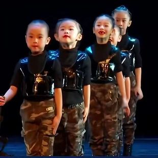 迷彩梦舞蹈演出服六一小小兵娃娃表演服军旅团体套装男女我的