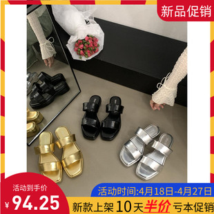 夏韩版露趾休闲女士凉鞋，气质沙滩鞋松糕，底时尚一字拖鞋2024年