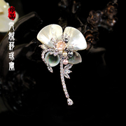 凡妮莎韩国进口时尚素雅天然贝壳水晶珍珠四叶草，大衣胸针胸花i13