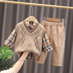 男宝宝秋装套装2毛衣，三件套0一3周岁，男童春秋韩版婴儿衣服潮1
