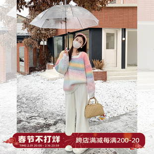 曾小咸多巴胺彩虹条纹毛衣女2023年秋冬季韩系百搭方领针织衫