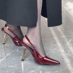 酒红色一字带包头凉鞋女2024年夏季漆皮设计感尖头细跟高跟鞋