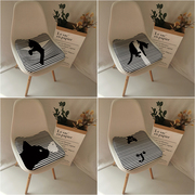 现代简约时尚黑白猫咪坐家用奶茶店咖啡椅子，垫保暖隔凉绒面椅垫