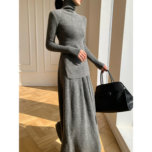 wangxo灰色针织两件套装，女2024春季高领羊毛毛衣高腰半身裙子