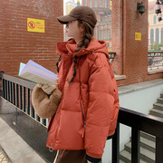 橘红色连帽短款羽绒棉衣，棉服女冬季外套，宽松学生小个子面包服