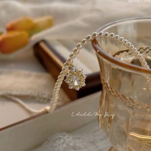 欧比雅比气质百搭高级感轻奢，精致温柔珍珠时尚法式锁骨项链04750