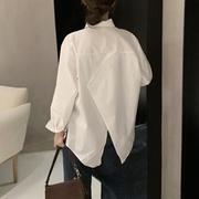 2022年春秋白色中长款衬衫，女设计感小众宽松复古法式长袖上衣