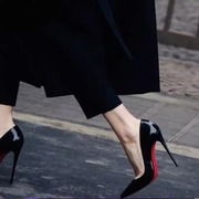红底超高跟鞋女浅口黑色宴会性感细跟尖头高级感裸色漆皮侧空单鞋