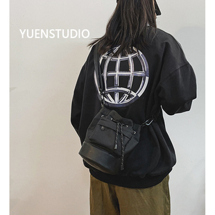 YUEN设计款工装斜挎包韩版原宿单肩包街头手机相机小挎包男女日系