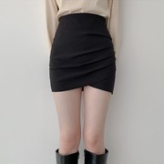 黑色短裙a字裙女秋高腰，紧身包臀半身裙，短款不规则褶皱一步裙