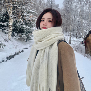 韩版针织毛线围巾女冬季2024纯色白色学生长款保暖围脖高级感