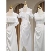 白色吊带伴娘服2024平时可穿姐妹团缎面高级感小众晨袍连衣裙