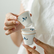 纯手绘蝴蝶兰花品香杯陶瓷杯家用主人杯单杯喝茶杯功夫茶具