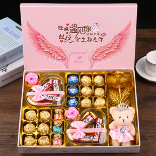 德芙巧克力礼盒装送女友女生，520情人节礼物女孩生日礼物爱心形