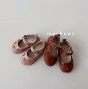 24韩国童鞋MYSHOES春秋女孩百搭圆头装饰小花复古儿童单皮鞋