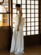 新娘白色出门纱法式缎面小众晨袍抹胸高腰轻礼服孕妇高级婚纱摄影