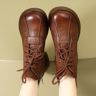 真皮短靴子女2024秋季女鞋，英伦风软皮，鞋子粗跟踝靴加绒马丁靴