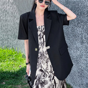 大码女装半袖黑色西装外套夏季韩版宽松设计感短袖休闲小西服