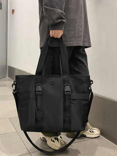 大容量斜挎包男包潮牌时尚休闲单肩包学生上课手提包电脑包托特包