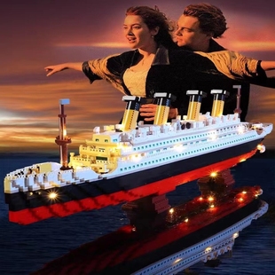 泰坦尼克号2024积木100000粒模型，船玩具高难度，巨大型兼容乐高
