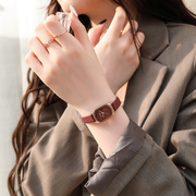2023年女式手表韩国皮带，方形女表复古小众，石英腕表时尚小巧