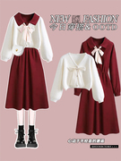 法式复古polo领红色，连衣裙女秋季收腰设计感针织开衫毛衣套装