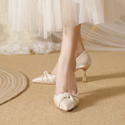 白色缎面婚鞋新娘鞋配裙子高跟鞋法式礼服单鞋，大码加宽41-43女鞋