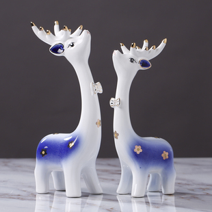 现代陶瓷工艺品摆件小鹿，家居房间装饰品，创意结婚礼物客厅玄关摆设