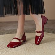 红色单鞋婚鞋真皮漆皮粗跟一字带，玛丽珍鞋，新娘鞋42大码女鞋41—43