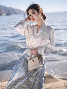 新中式国风马面裙刺绣衬衫两件套裙名媛高级感套装春装搭配一整套