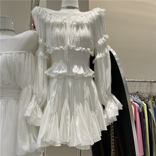 法式温柔白色长袖一字领衬衣，蕾丝褶皱喇叭，袖小个子百褶半身裙套装