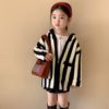 2023韩国女童装春秋季毛衣黑白，竖条纹儿童连帽拉链毛线衣(毛线衣)外套