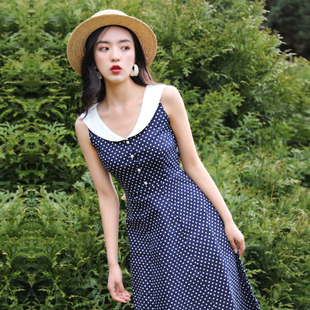 juju夏季女连衣裙复古法式收腰无袖温柔蓝色，波点v领2022裙子