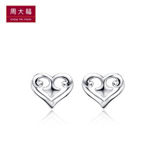  周大福完美婚嫁系列之简爱PT950心形铂金耳钉PT 151895
