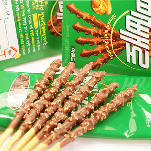  特价促韩国进口食品 乐天LOTTE 杏仁夹心甜饼干(杏仁巧克力棒)32g