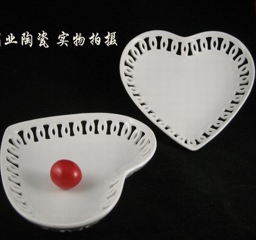 特价推荐--大号手工缕雕心型水果盘在类目 餐饮具, 餐具, 果盆/果盘/果篮中 - 来自Buy2taobao.com提供专业的淘宝代购服务