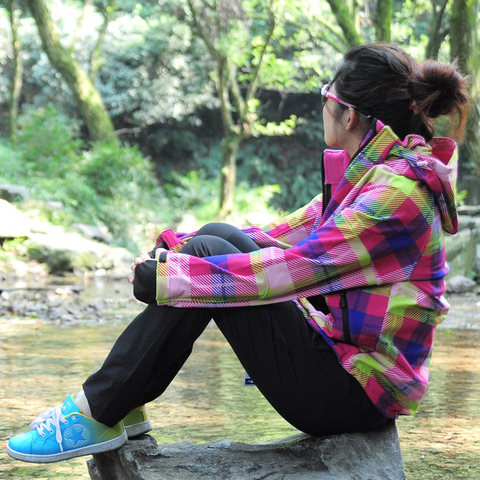 美外贸正品潮款登山服户外运动防水透气防风女士抓绒衣软壳冲锋衣