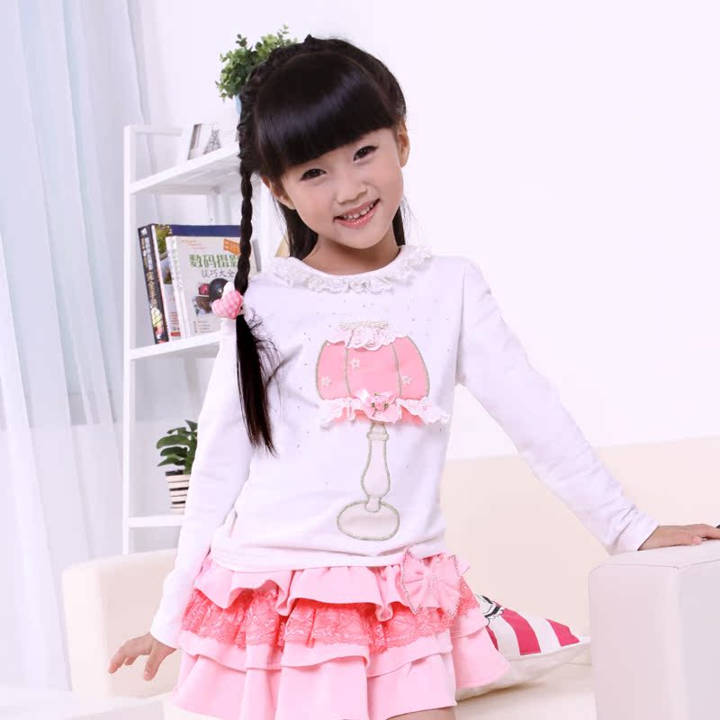 女大童长袖圆领T恤...