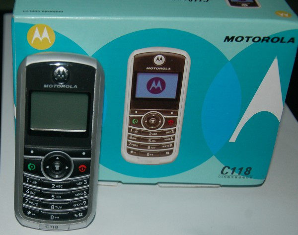 Motorola/摩托罗拉 C118 原装正品 老人手机学生机 实用 一电一充