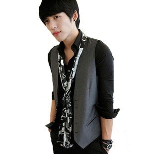 身 十足英伦味 韩版男士休闲 包扣设计 <em>小马甲</em>男