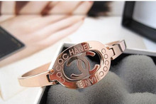 CHANEL Chanel rosa pulsera de oro