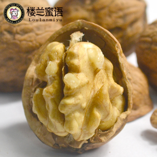  楼兰蜜语 新疆纯野生无漂白薄皮核桃500g超饱满最健康核桃 包邮