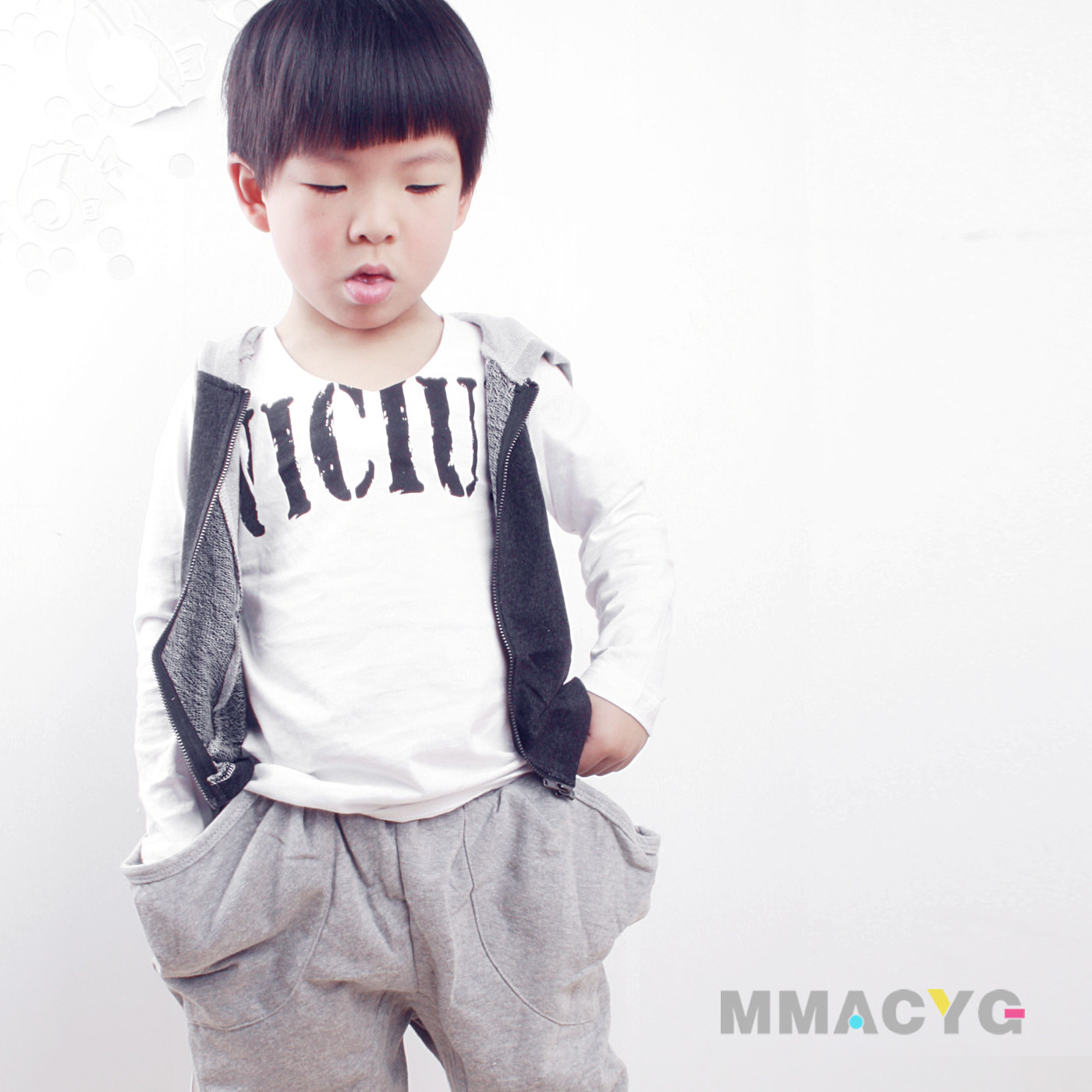 <em>儿童马甲</em>/背心,冲冠 春秋季款 外贸男童带帽休闲