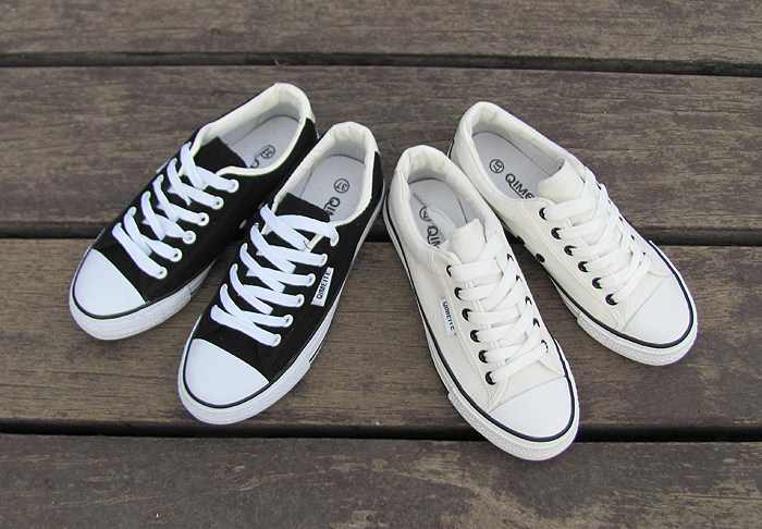 新款手绘鞋低帮休闲鞋<em>帆布鞋女士</em>单鞋学生球鞋