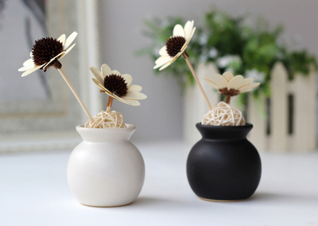 fea向日葵黑白陶瓷双圆瓶藤条挥发香精油无火
