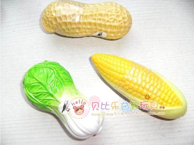 Novelty toys called corn peanut cabbage rock bird call children's toys, music box 0.04