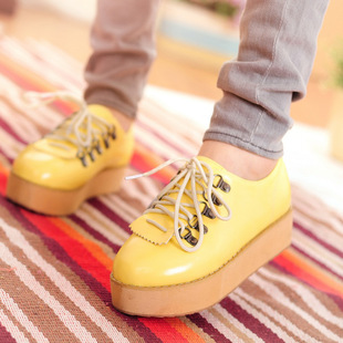 中学生穿校服裤子配什么平底凉鞋好看?–淘宝